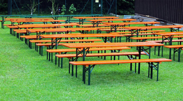 Noleggio set birreria Torino: come organizzare una festa in stile Oktoberfest